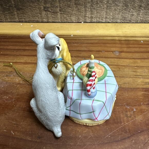 Lady and The Tramp Porcelain Christmas Ornament Early Moments In Box - Picture 4 of 5